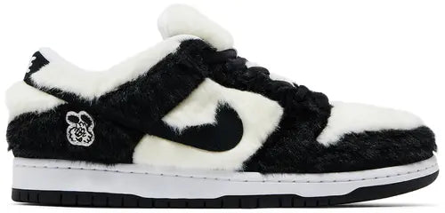 Nike Verdy x Dunk Low SB 'Vick' Friends & Family